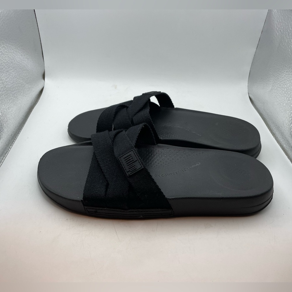 Fitflop womens black strappy slide sandals size 7